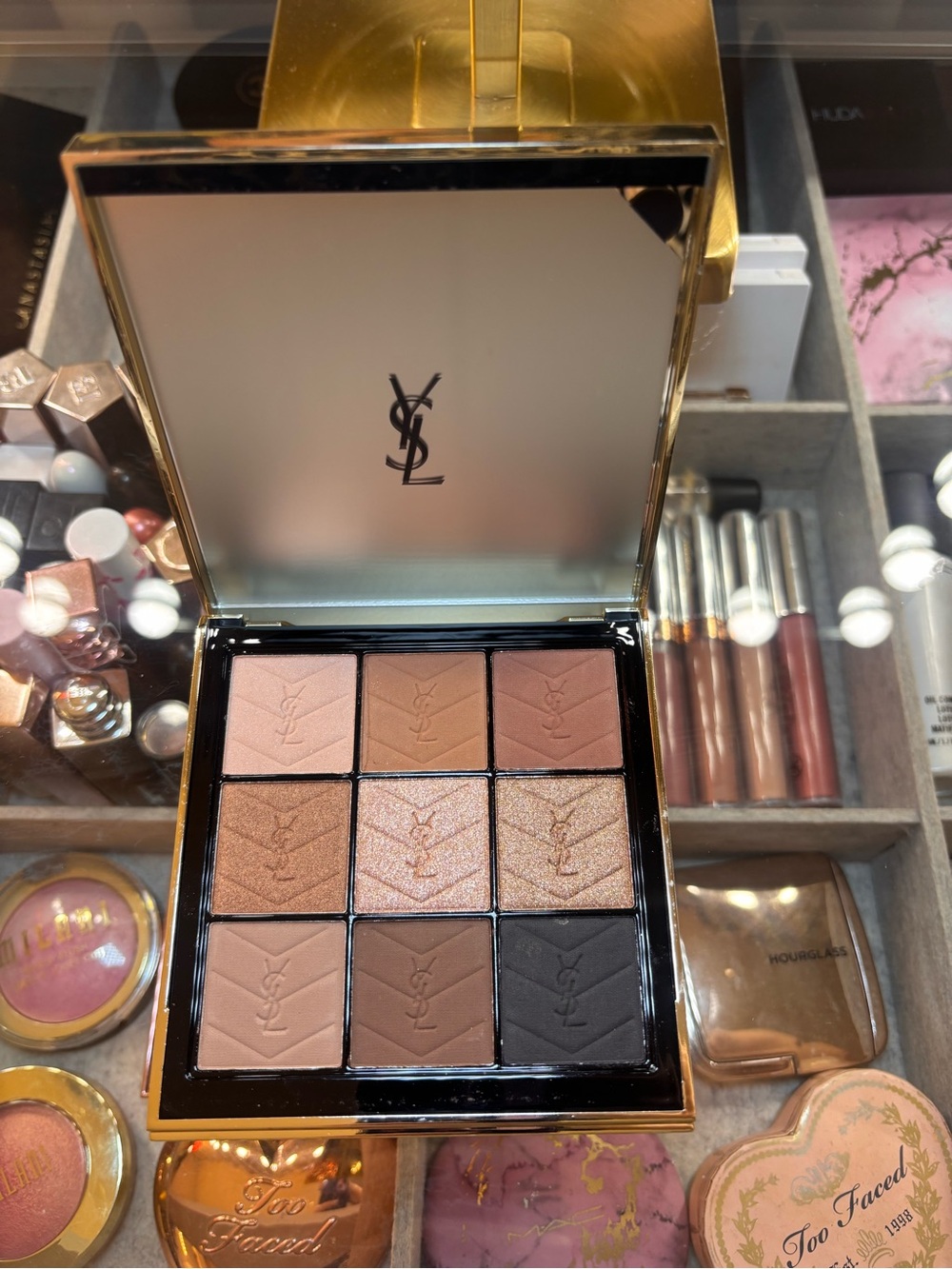 Yves Saint Laurent Warm Neutral Eyeshadow Palette — Peach, Bronze & Taupe